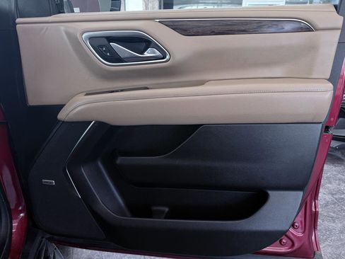 Used 2023 Chevrolet Tahoe Premier w/ Premium Package 2 image 24