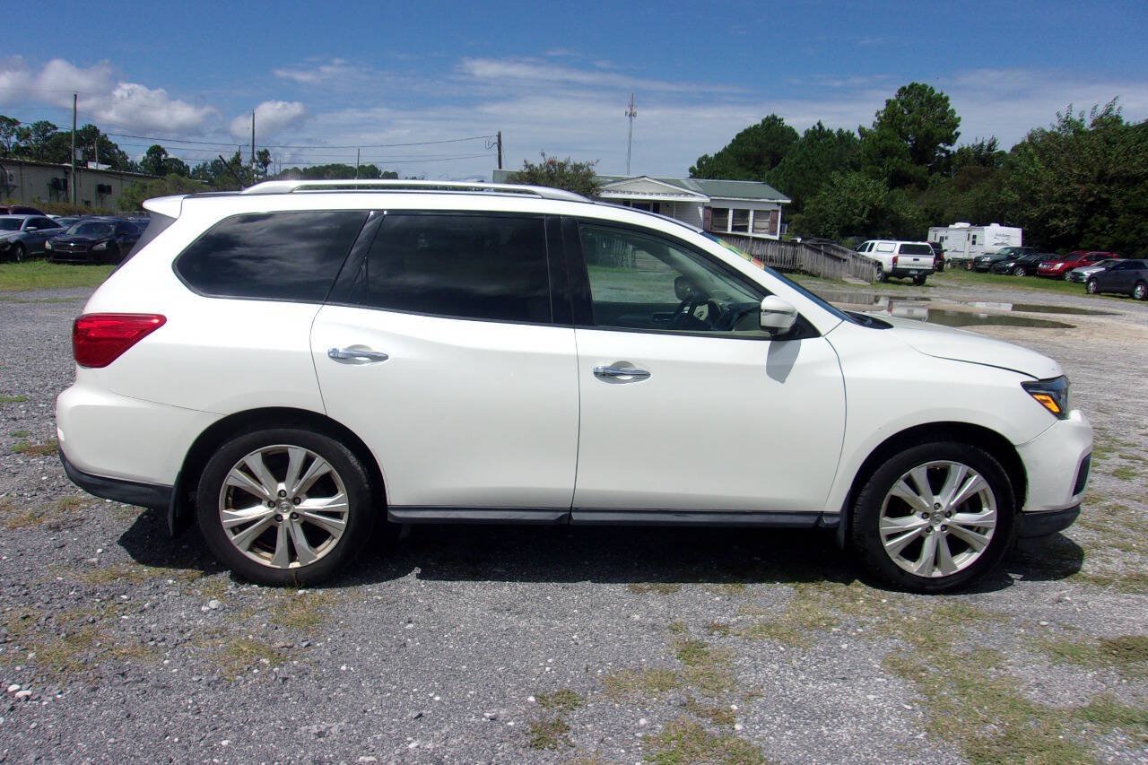 Used 2018 Nissan Pathfinder SL w/ SL Premium Package AWD/4WD image 8