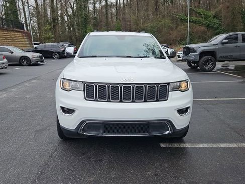 Used 2017 Jeep Grand Cherokee Limited image 2