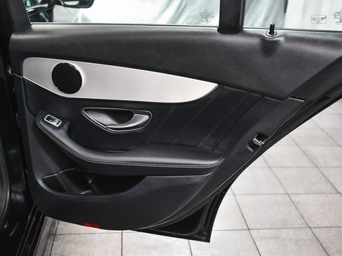 Used 2019 Mercedes-Benz C 300 Sedan image 12