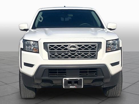 Used 2023 Nissan Frontier SV w/ Tow Package RWD image 4