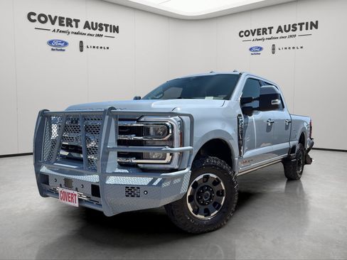 Used 2024 Ford F250 King Ranch w/ Tremor Off-Road Package AWD/4WD image 2