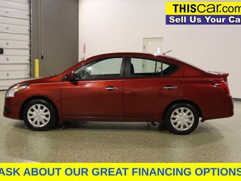 Used 2016 Nissan Versa SV FWD image 5
