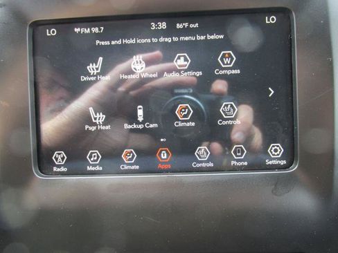 Used 2020 Jeep Cherokee Latitude Plus AWD/4WD image 12