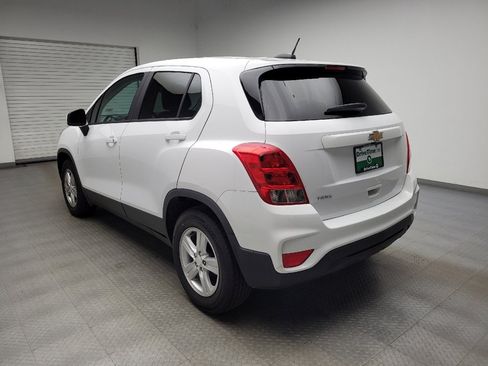 Used 2019 Chevrolet Trax LS w/ Tint and Cruise Package FWD image 5