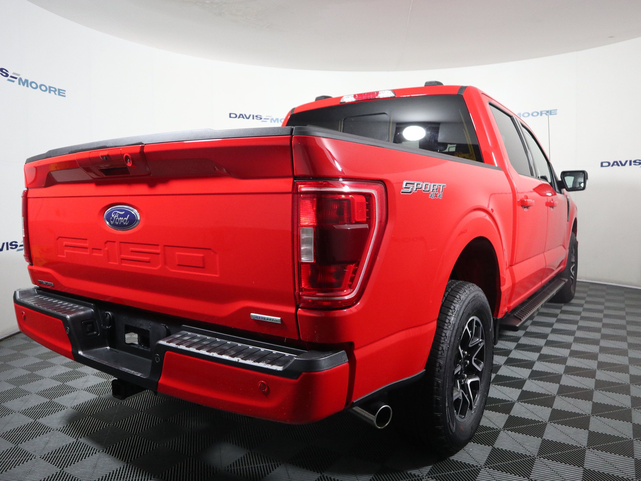 Used 2023 Ford F150 XLT w/ Equipment Group 302A High AWD/4WD image 5