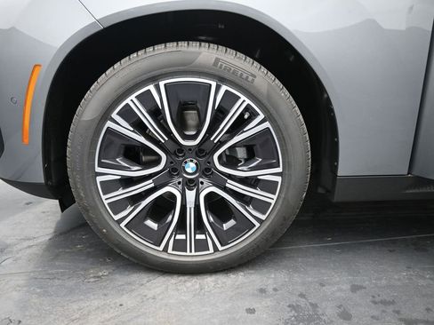 Used 2025 BMW X3 xDrive30i w/ Premium Package image 4