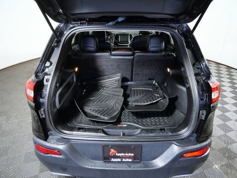 Used 2016 Jeep Cherokee Limited AWD/4WD image 9