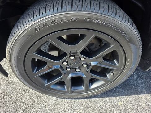 Used 2019 RAM 1500 Big Horn RWD image 10