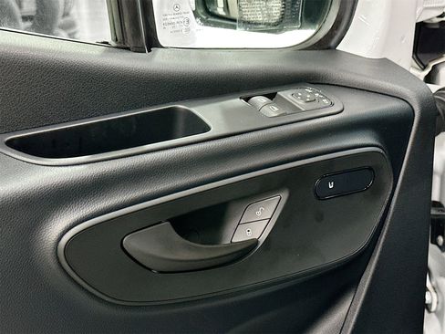 New 2025 Mercedes-Benz Sprinter 2500 image 18