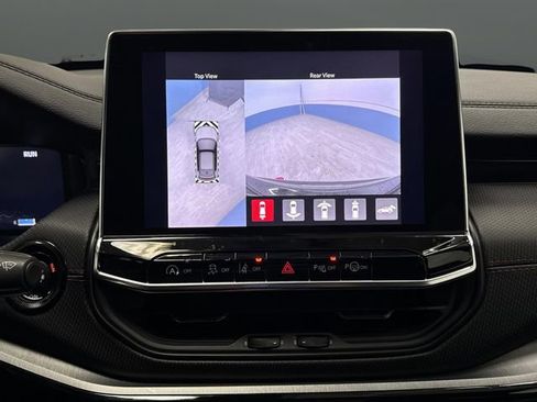 Used 2024 Jeep Compass Trailhawk w/ Trailhawk Elite Group image 11