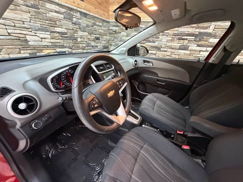 Used 2017 Chevrolet Sonic LT FWD image 10
