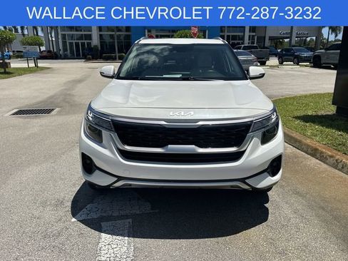 Used 2022 Kia Seltos EX AWD/4WD image 5