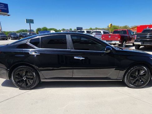 Used 2019 Nissan Altima 2.5 S FWD image 7