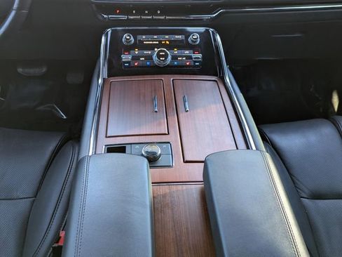 Used 2022 Lincoln Navigator L Reserve AWD/4WD image 20