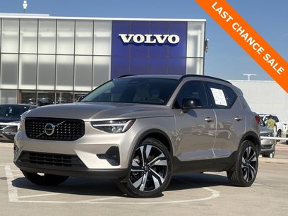 Certified 2023 Volvo XC40 B5 Plus w/ Protection Package Premier