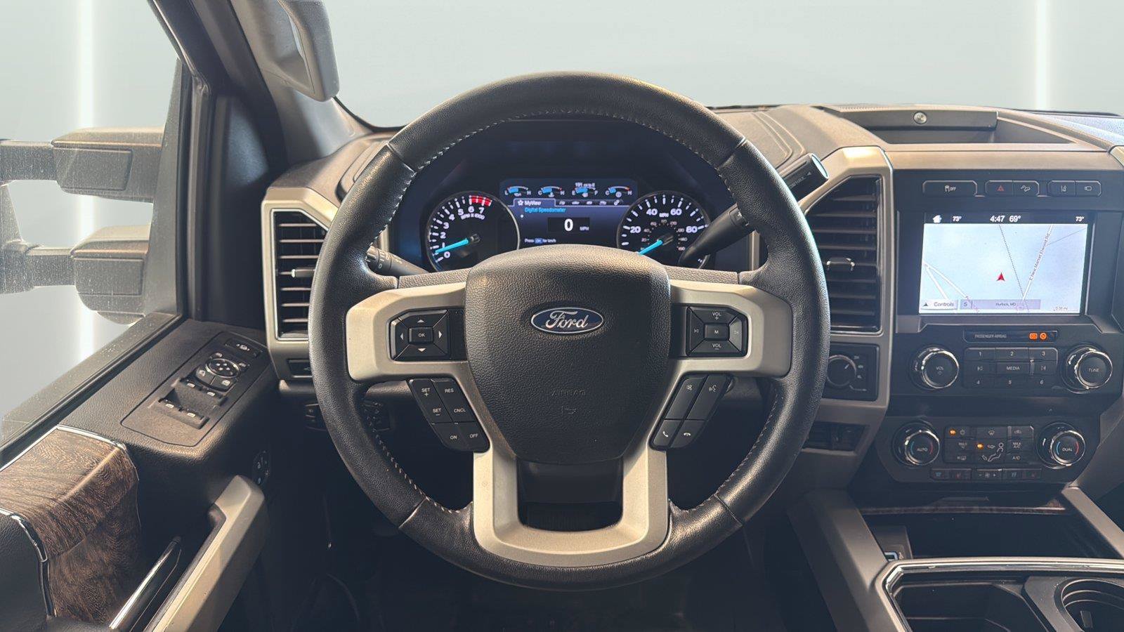Used 2019 Ford F250 Lariat w/ Lariat Ultimate Package AWD/4WD image 12