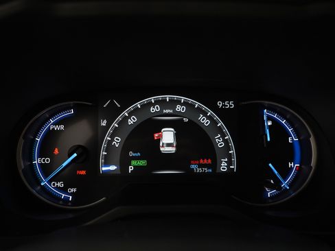 Used 2025 Toyota RAV4 LE image 26