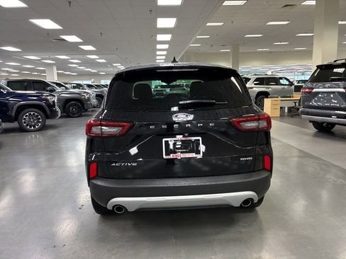 Used 2023 Ford Escape Active AWD/4WD image 6