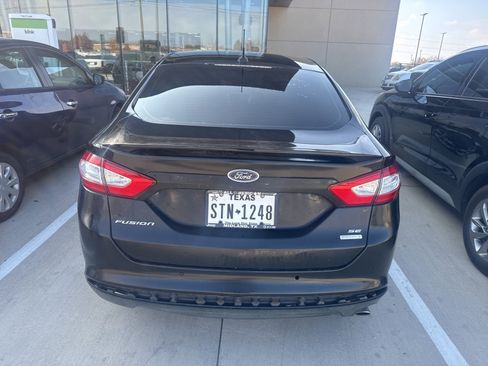 Used 2016 Ford Fusion SE image 7