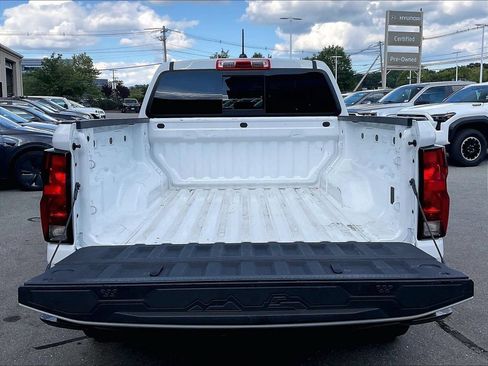Used 2025 Chevrolet Colorado Trail Boss AWD/4WD image 31