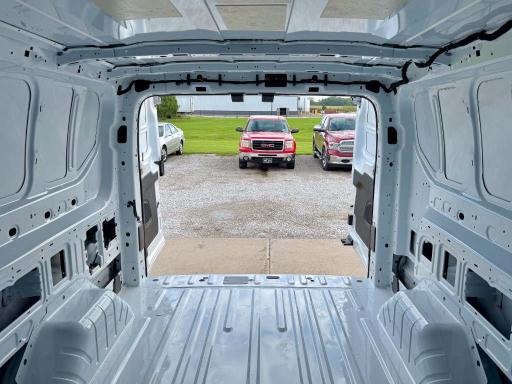 New 2027 Ford Transit 150 Low Roof AWD image 19