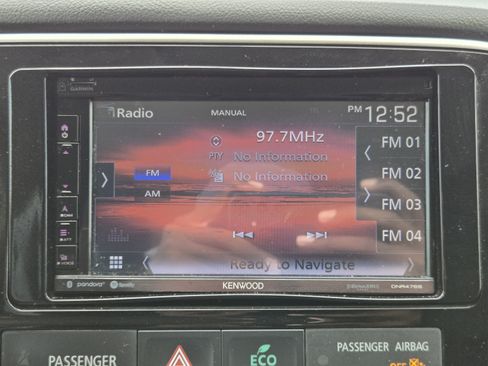 Used 2017 Mitsubishi Outlander ES FWD image 13