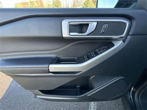 Used 2023 Ford Explorer XLT w/ Equipment Group 202A image 16