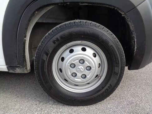 Used 2023 RAM ProMaster 2500 w/ Convenience Group image 26