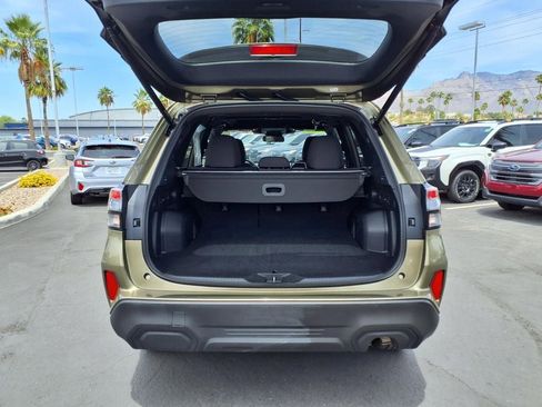Used 2025 Subaru Forester Premium AWD/4WD image 15
