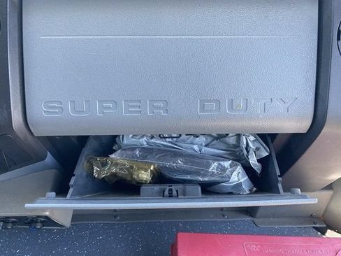 Used 2014 Ford F550 2WD Regular Cab Super Duty image 30