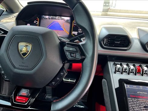 Used 2020 Lamborghini Huracan EVO AWD/4WD image 11