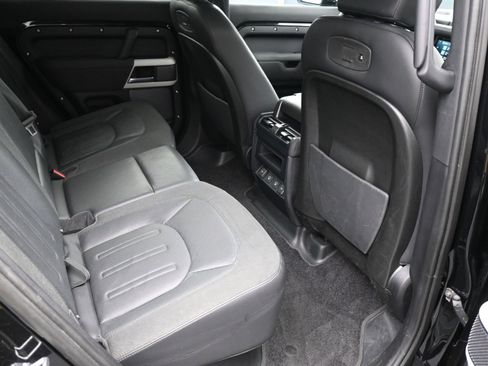 Used 2021 Land Rover Defender 110 SE image 9