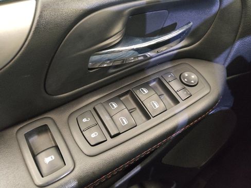 Used 2015 Dodge Grand Caravan R/T w/ Driver Convenience Group FWD image 27