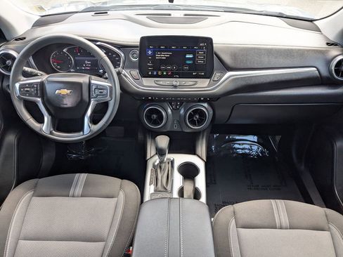 Certified 2025 Chevrolet Blazer LT FWD image 14