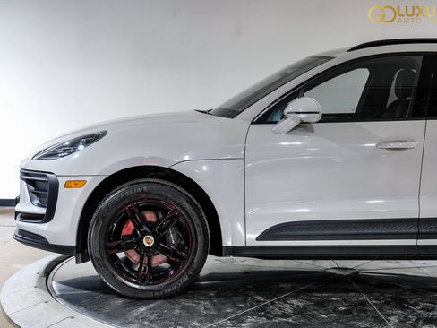 Used 2023 Porsche Macan AWD/4WD image 14