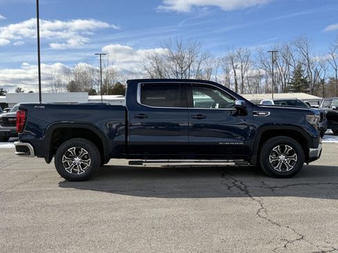 Used 2023 GMC Sierra 1500 SLE image 4