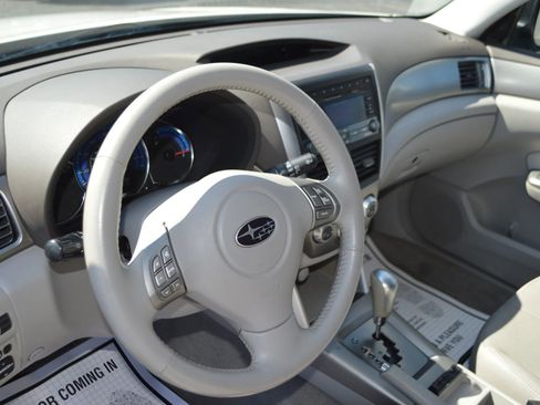 Used 2009 Subaru Forester 2.5X Limited AWD/4WD image 16