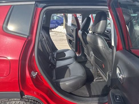 Used 2019 Jeep Compass Trailhawk w/ Cold Weather Group image 12