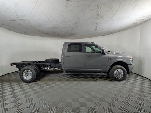 New 2026 RAM 3500 Big Horn w/ Laramie Trim Package AWD/4WD image 6