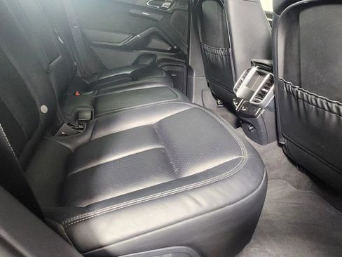 Used 2016 Porsche Cayenne GTS image 15