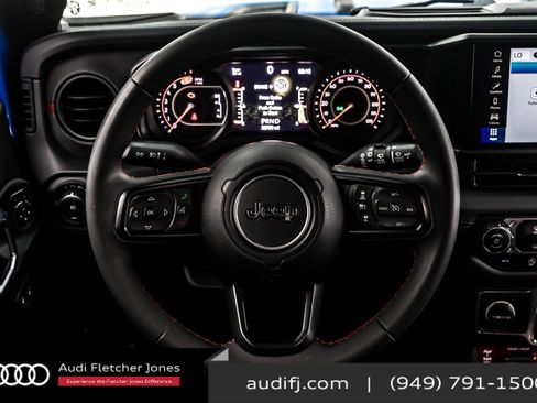 Used 2024 Jeep Wrangler Unlimited Rubicon image 18