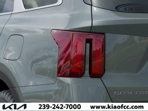 New 2026 Kia Sorento EX FWD image 11