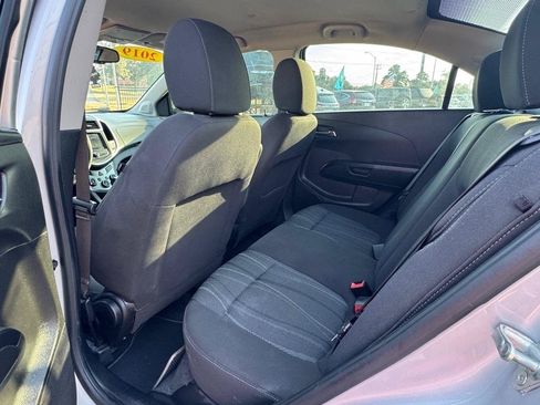 Used 2019 Chevrolet Sonic LT FWD image 11
