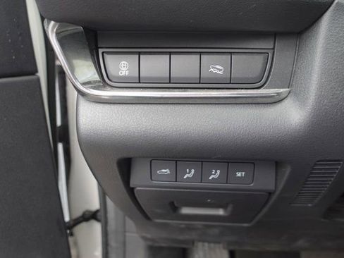 Used 2023 MAZDA CX-30 AWD 2.5 S w/ Premium Package image 12