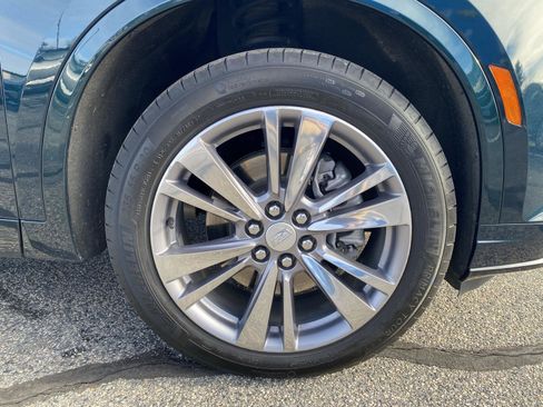 Used 2025 Cadillac XT6 Premium Luxury image 10