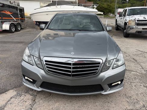 Used 2011 Mercedes-Benz E 350 Sedan image 3