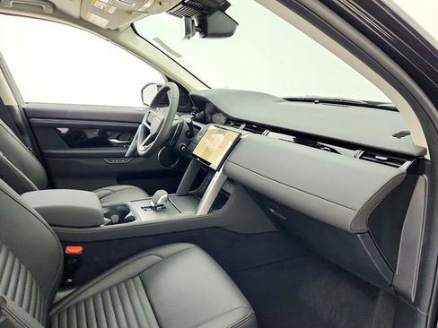 Certified 2025 Land Rover Discovery Sport S image 18