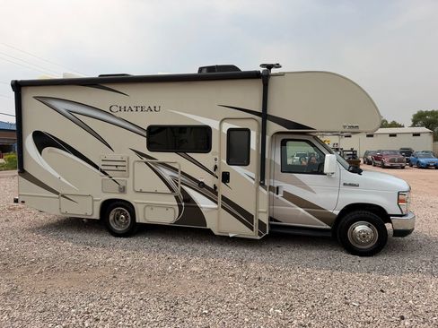 Used 2018 Ford E-350 and Econoline 350 Super Duty w/ Motorhome Prep Package RWD image 3