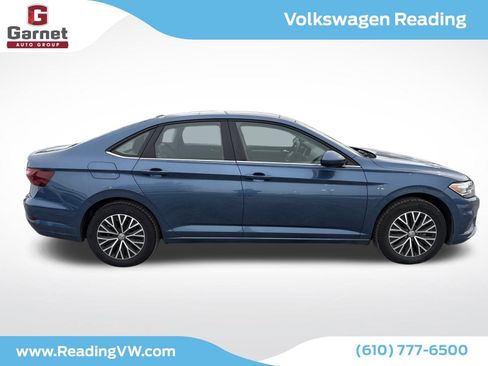 Used 2021 Volkswagen Jetta SE w/ SE Cold Weather Package image 6
